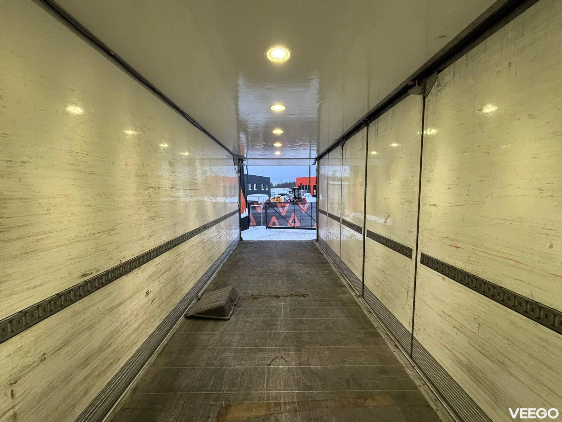 Mercedes-Benz Actros BOX L=7564 mm 240kW