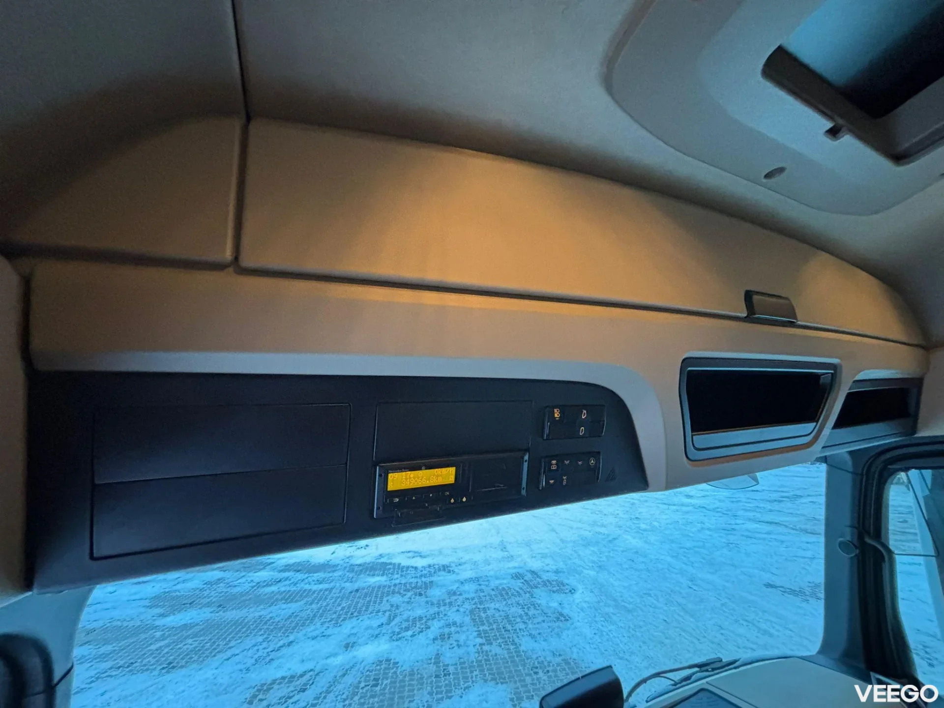 Mercedes-Benz Actros BOX L=7564 mm 240kW