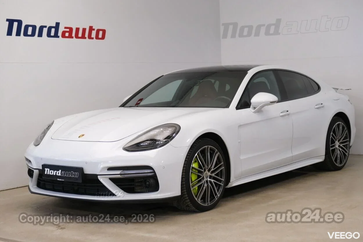 Porsche Panamera Turbo S - 4 500kW