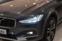 Volvo V90 Cross Country B4 KERS Mild Hybrid AWD PRO INTELLI SAFE MY21 2 145kW thumbnail