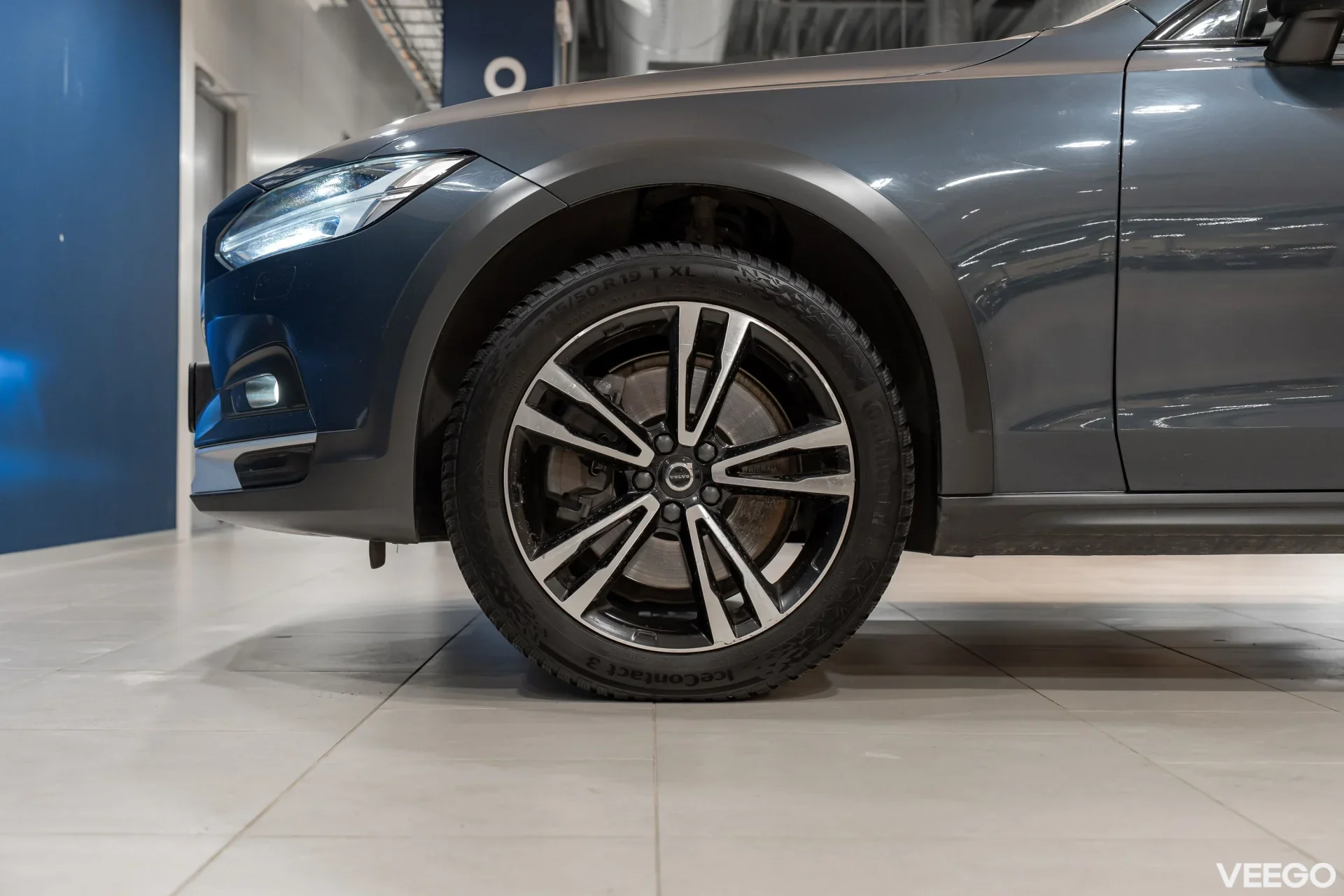 Volvo V90 Cross Country B4 KERS Mild Hybrid AWD PRO INTELLI SAFE MY21 2 145kW