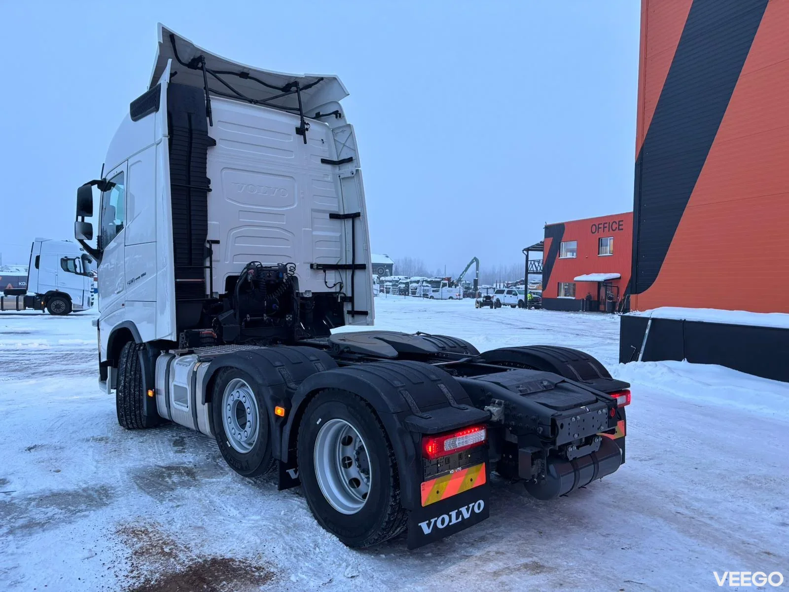Volvo FH500 VOLVO DEMO TRUCK! / STEERED PUSHER AXLE 375kW