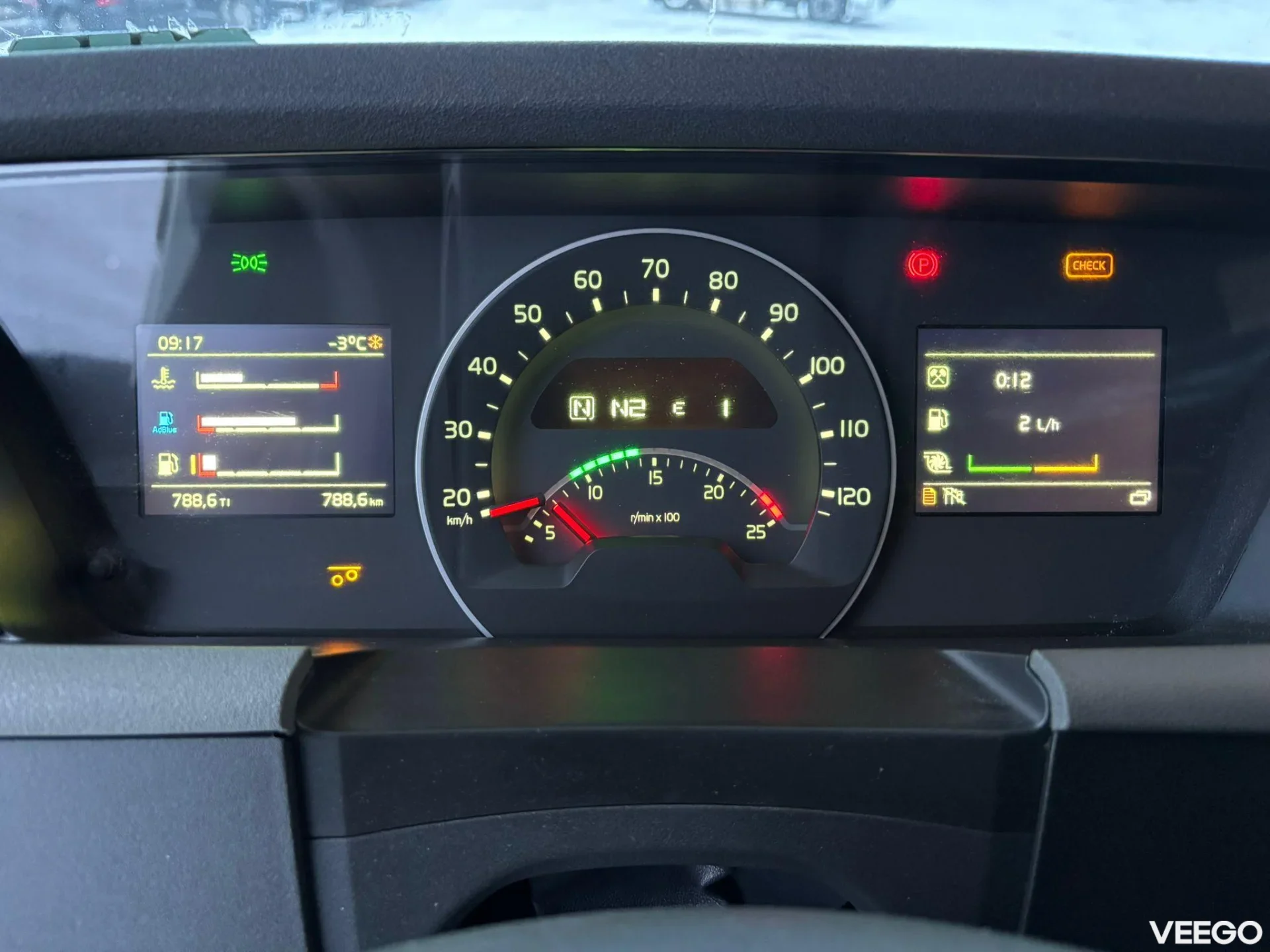 Volvo FH500 VOLVO DEMO TRUCK! / STEERED PUSHER AXLE 375kW