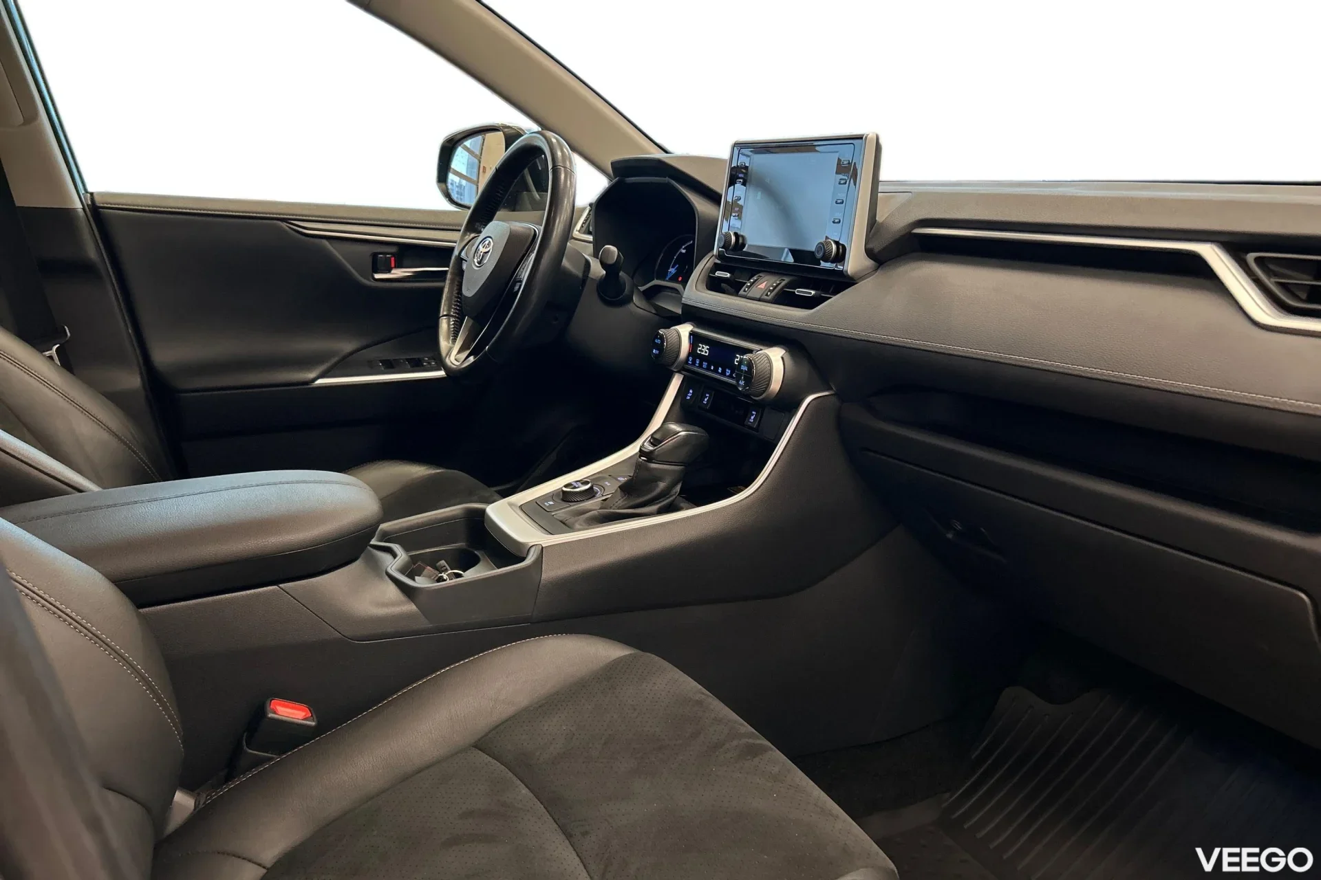 Toyota RAV4 Luxury Plus 2.5 131kW