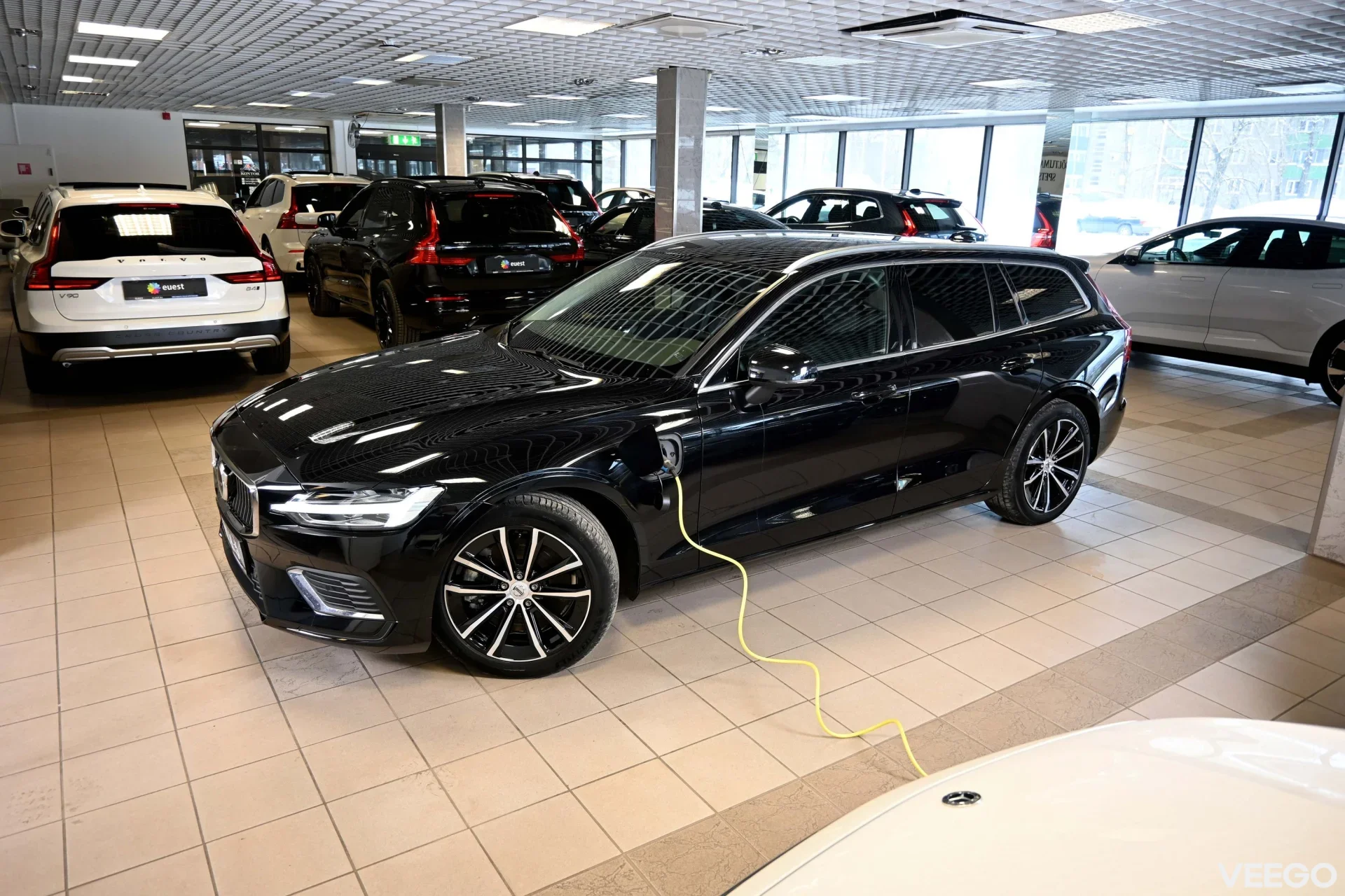 Volvo V60 AWD T6 DARK PLUS INTELLI SAFE PRO GOOGLE 2 293kW
