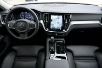 Volvo V60 AWD T6 DARK PLUS INTELLI SAFE PRO GOOGLE 2 293kW thumbnail