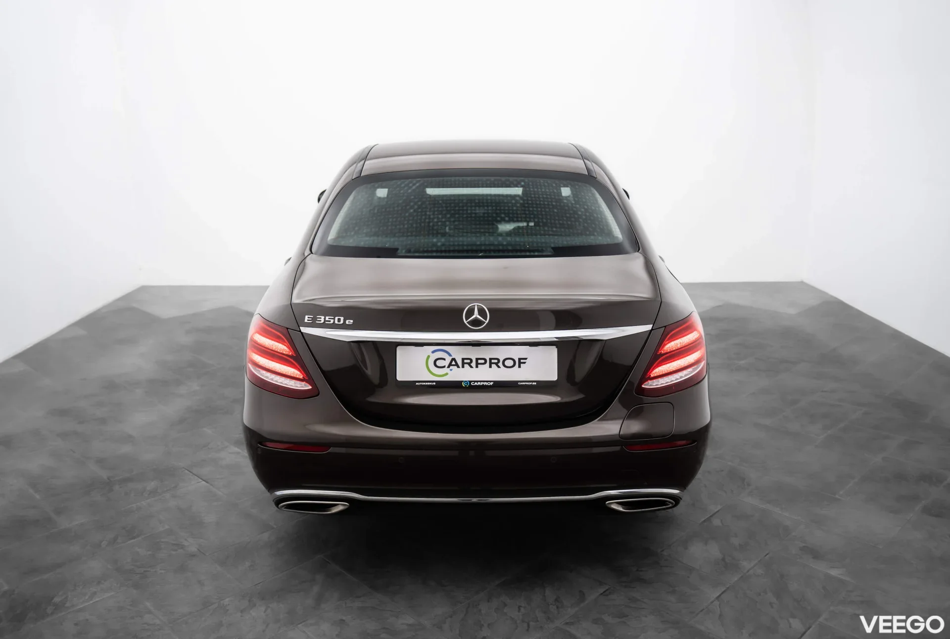 Mercedes-Benz E350 e Luxury 2.0 210kW