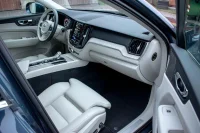 Volvo XC60 AWD Inscription Intelli PRO Wntr 2 251kW thumbnail