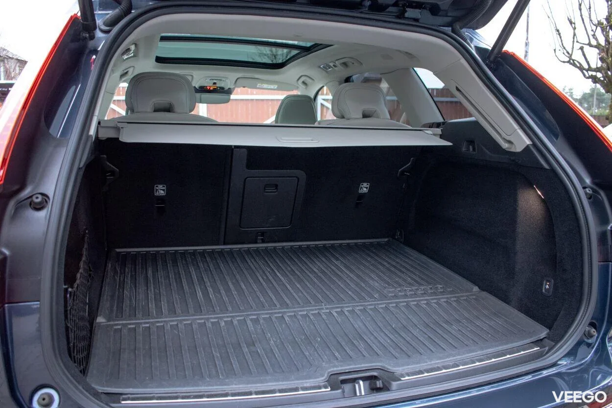 Volvo XC60 AWD Inscription Intelli PRO Wntr 2 251kW