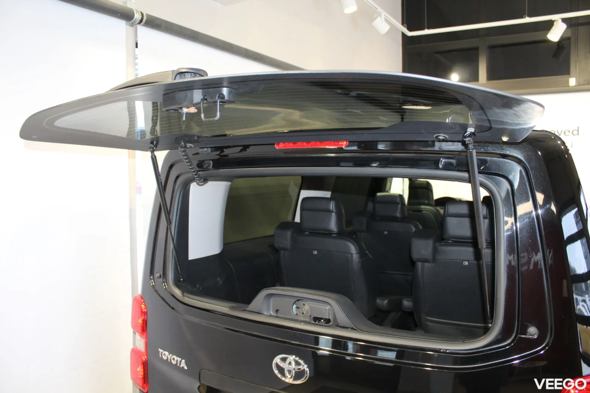 Toyota Proace Verso Long Executive 2 130kW