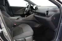 Toyota C-HR Style + Multimedia pakett 1.8 72kW thumbnail