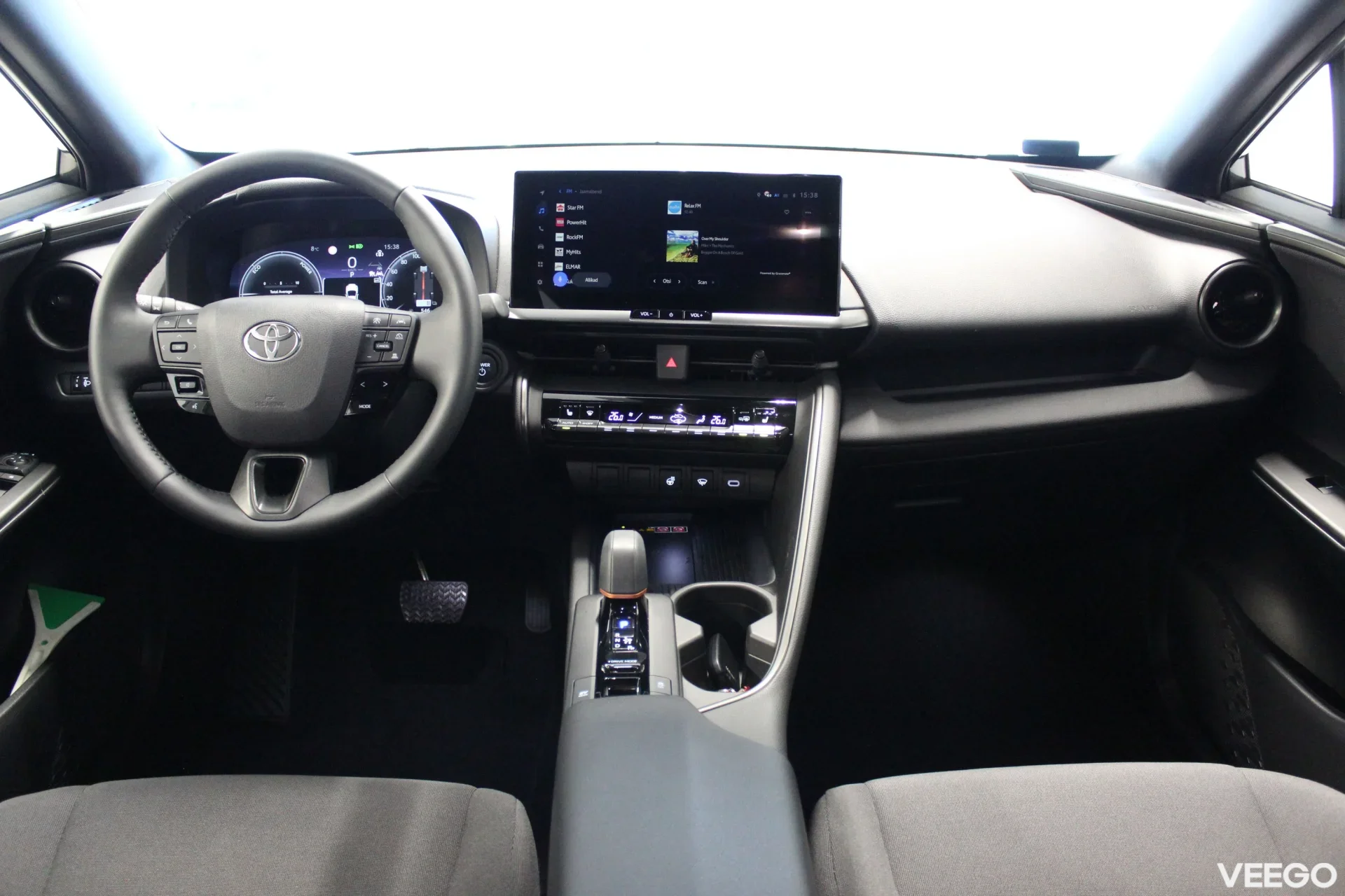 Toyota C-HR Style + Multimedia pakett 1.8 72kW