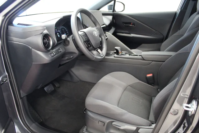 Image of Toyota C-HR Style + Multimedia pakett 1.8 72kW