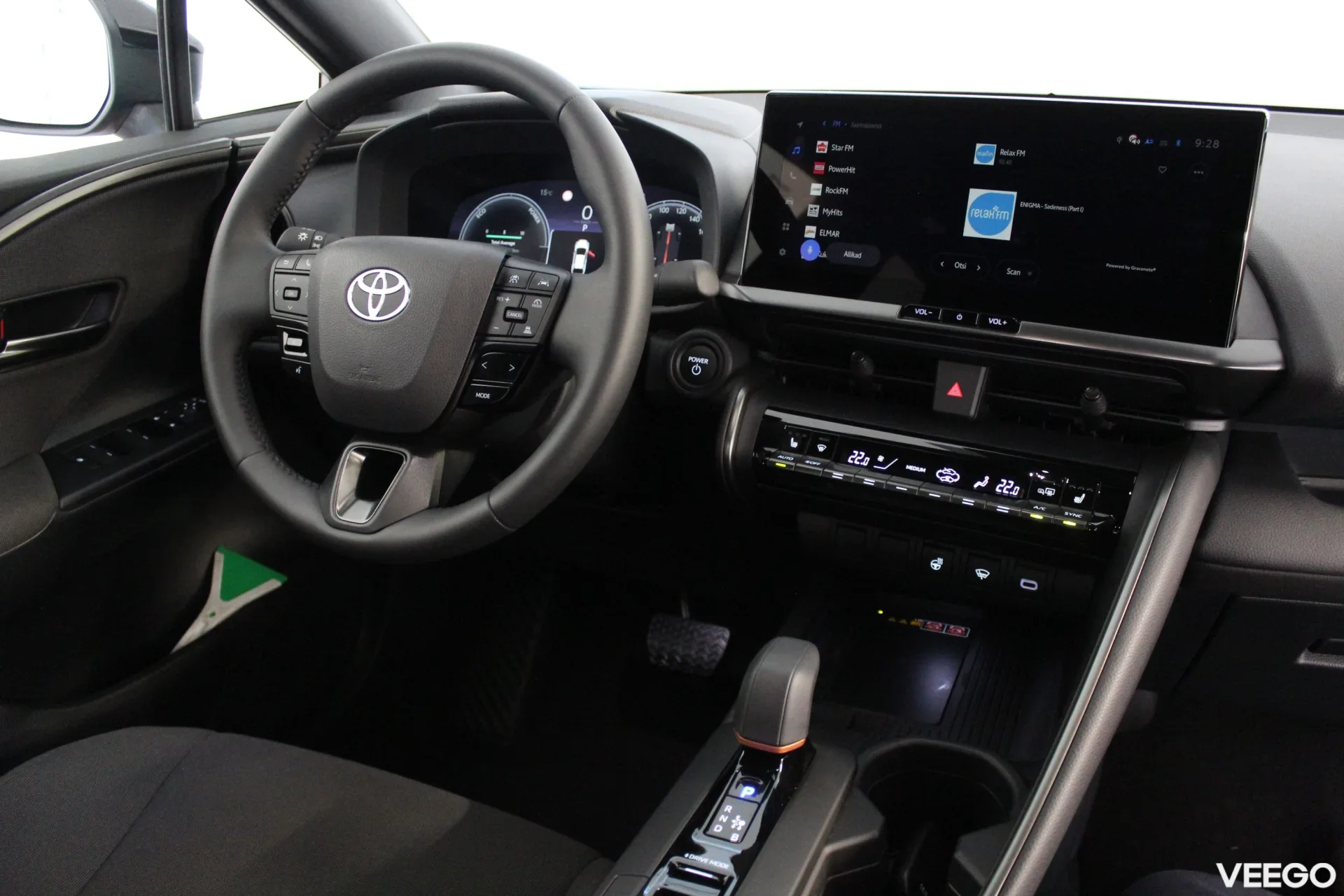 Toyota C-HR Style + Multimedia pakett 1.8 72kW