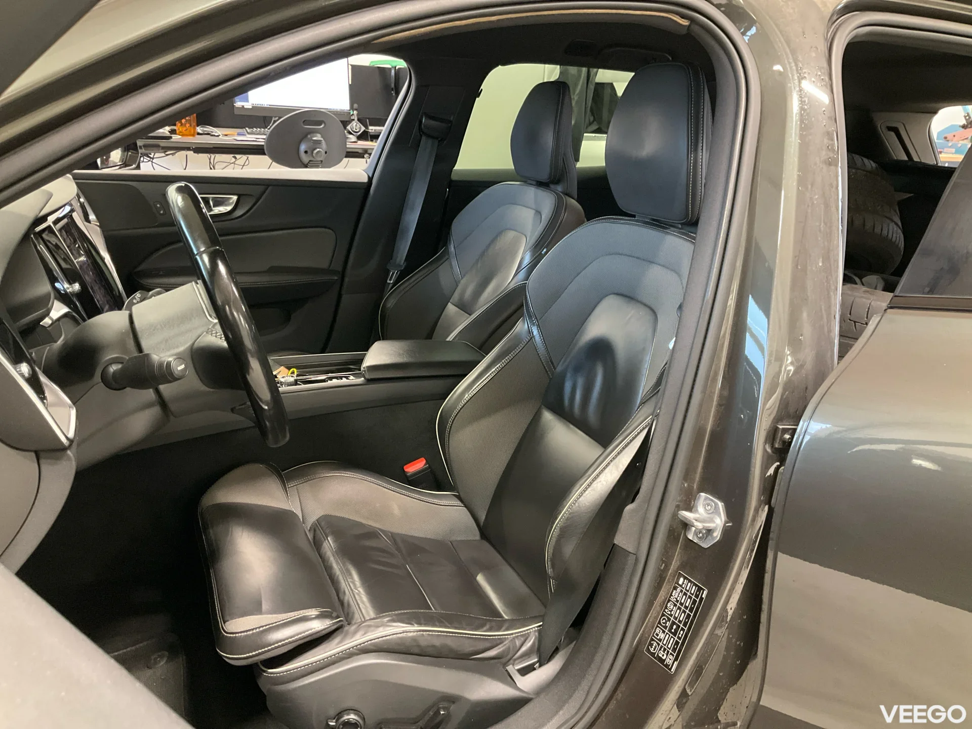 Volvo V60 INSCRIPTION 2.0 140kW