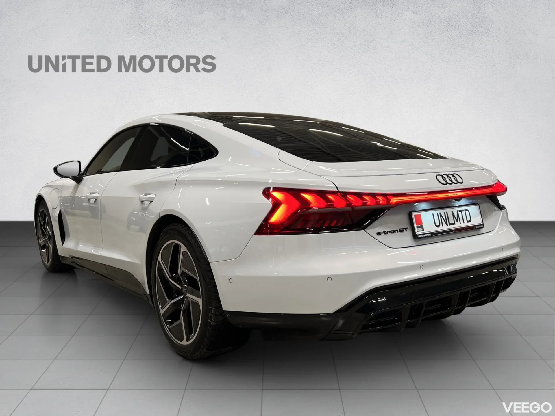 Audi e-tron GT - 140kW