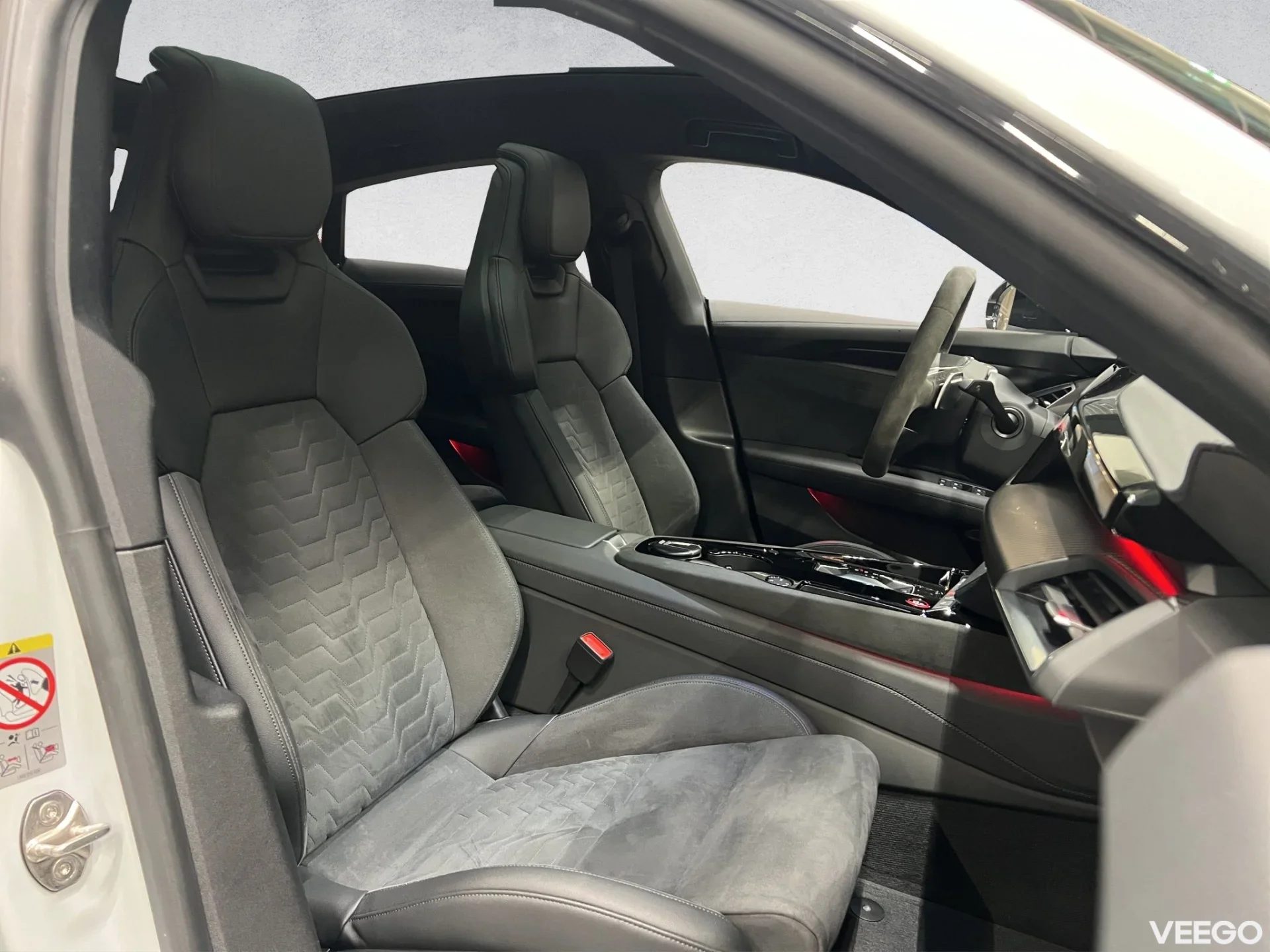 Audi e-tron GT - 140kW