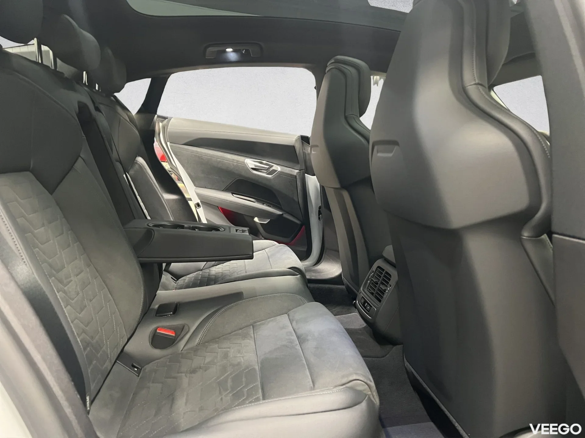 Audi e-tron GT - 140kW