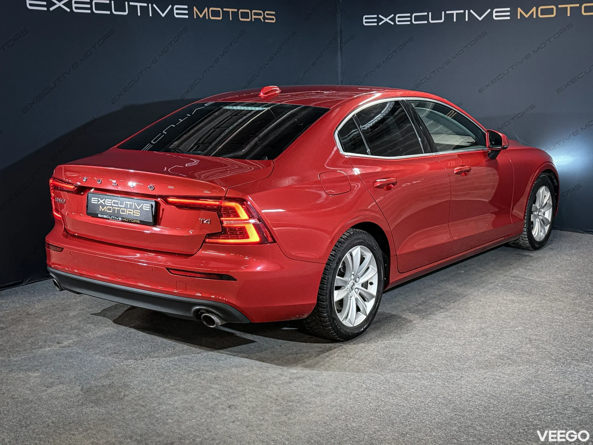 Volvo S60 Momentum Advanced 2.0 140kW