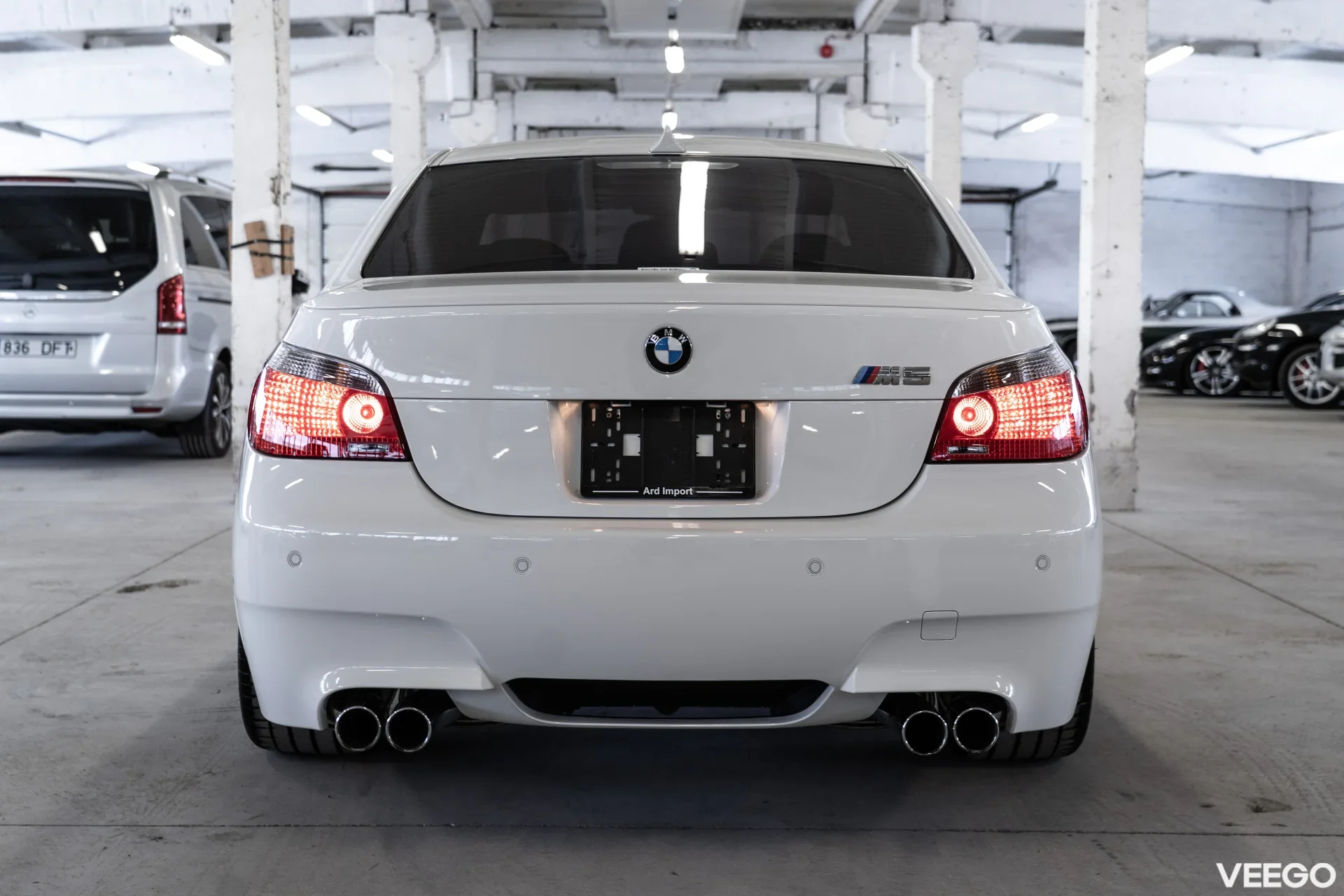 BMW M5 5.0 373kW