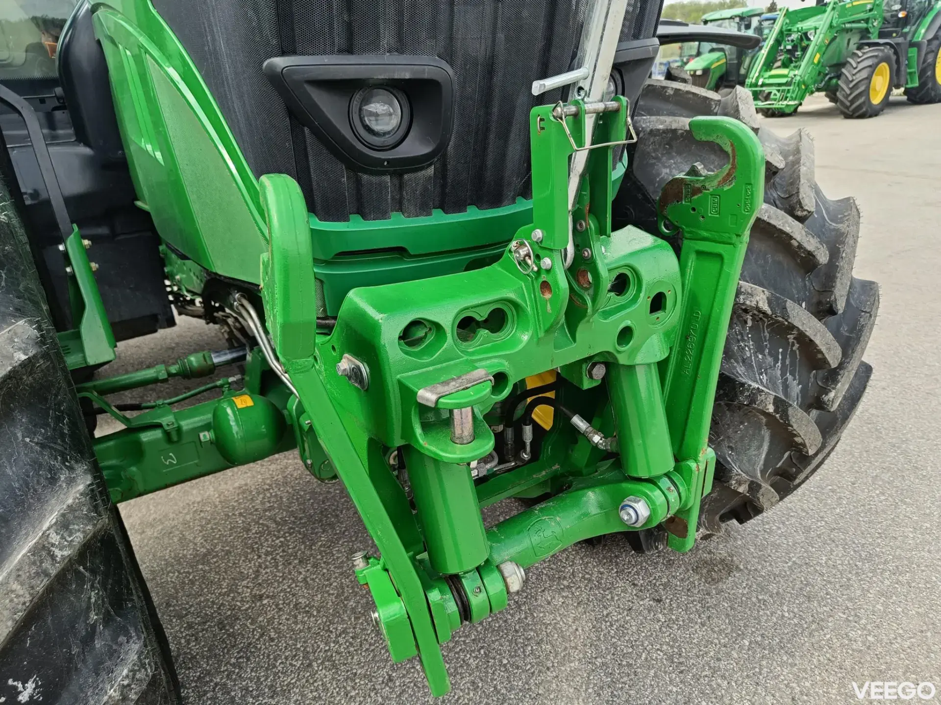 John Deere 6215R 188kW