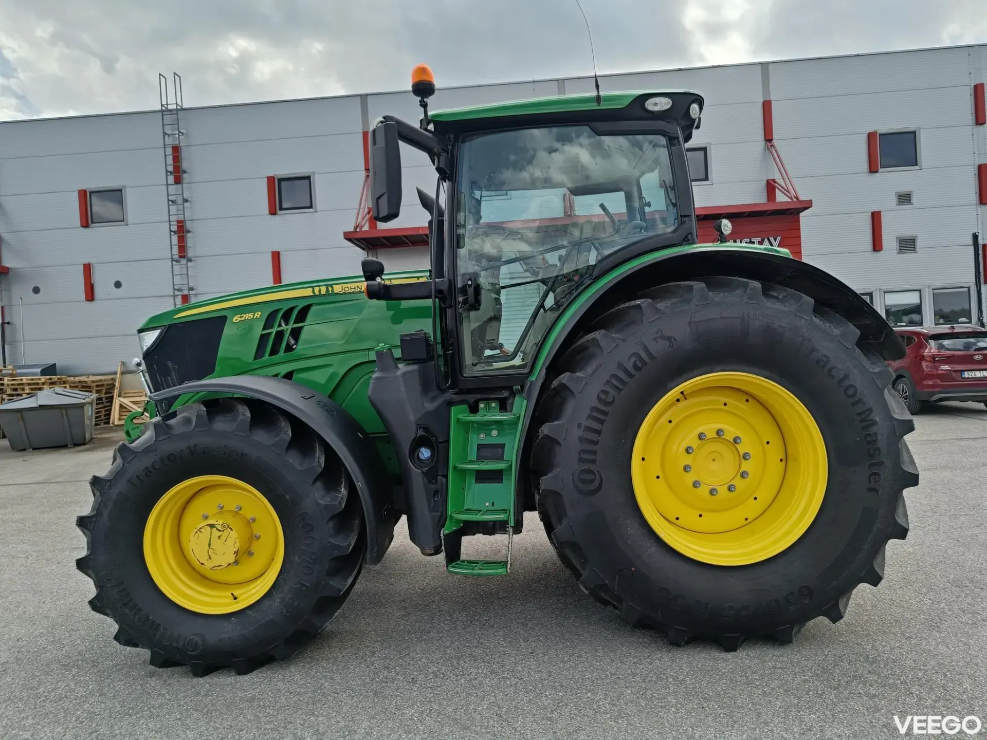 John Deere 6215R 188kW