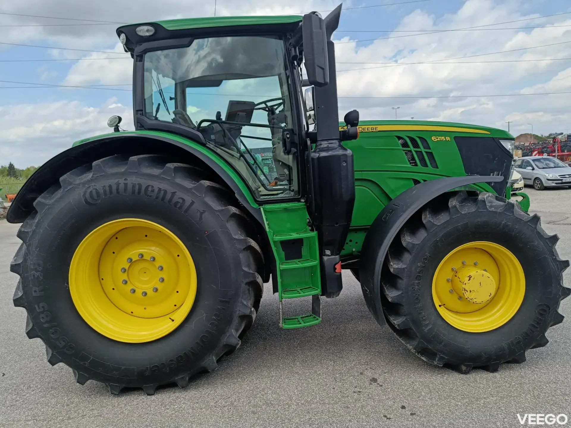 John Deere 6215R 188kW