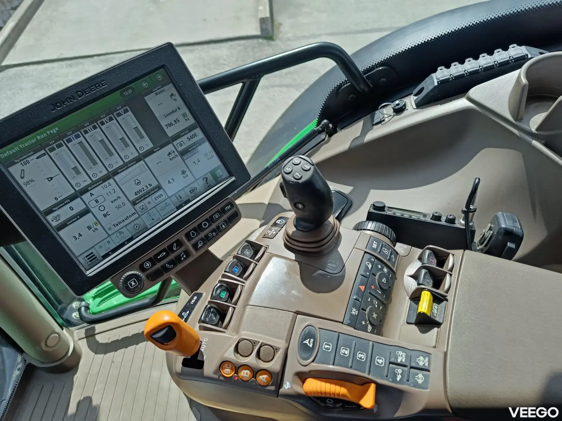 John Deere 6215R 188kW