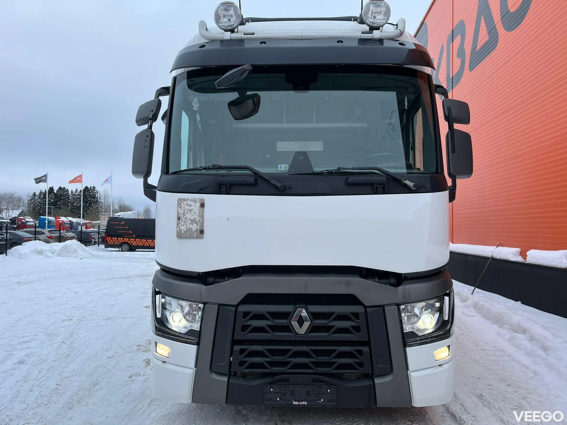 Renault T 440 BOX L=8610 mm 330kW