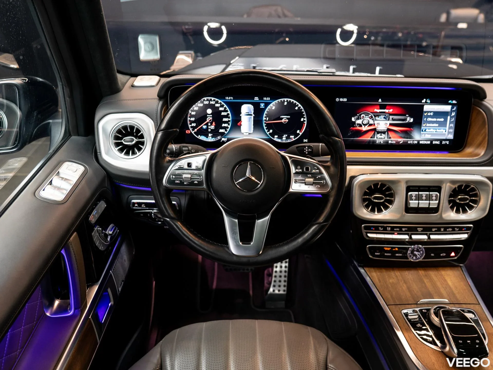 Mercedes-Benz G400 2.9 243kW