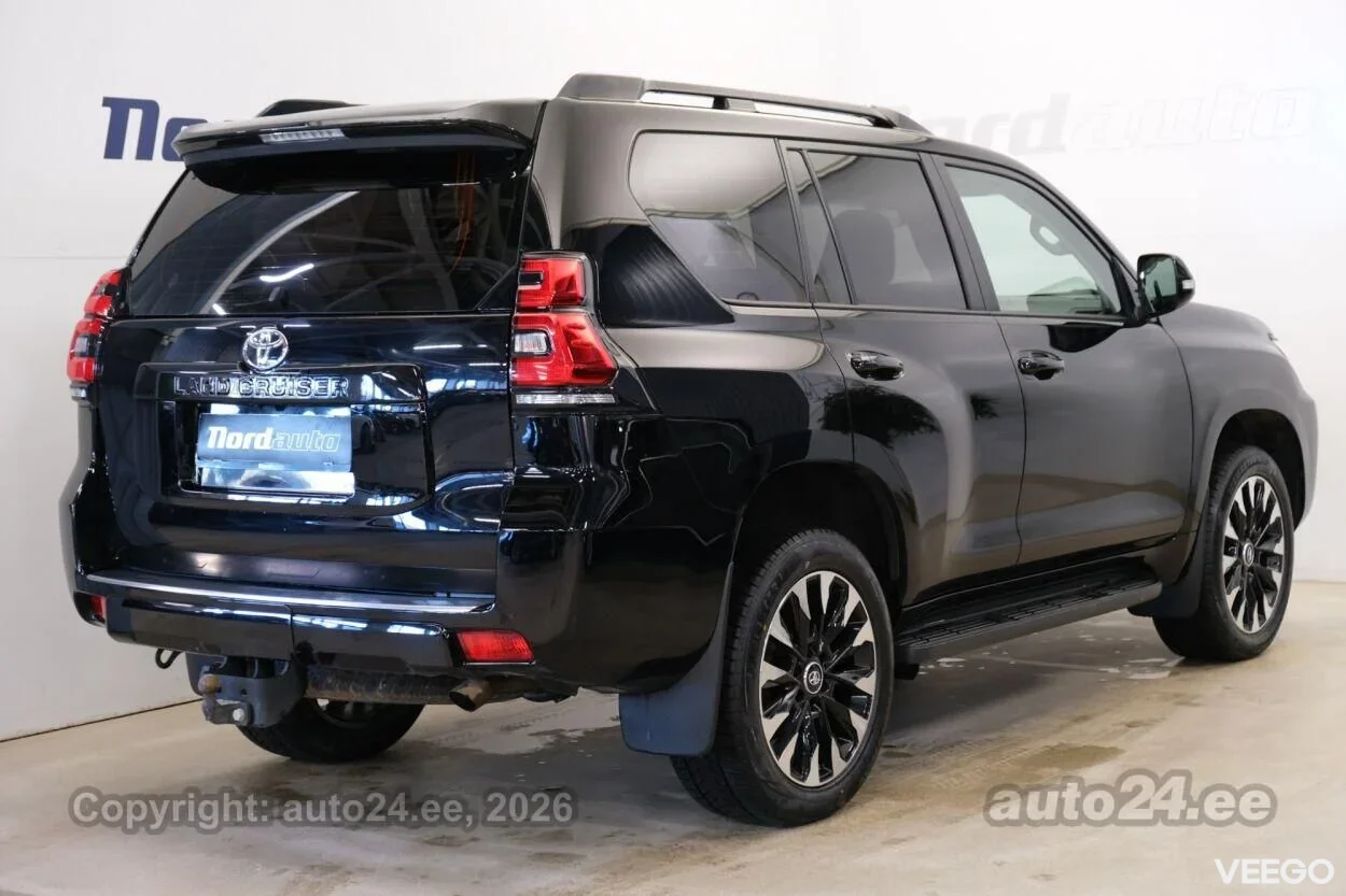 Toyota Land Cruiser Luxury 4x4 2.8 150kW