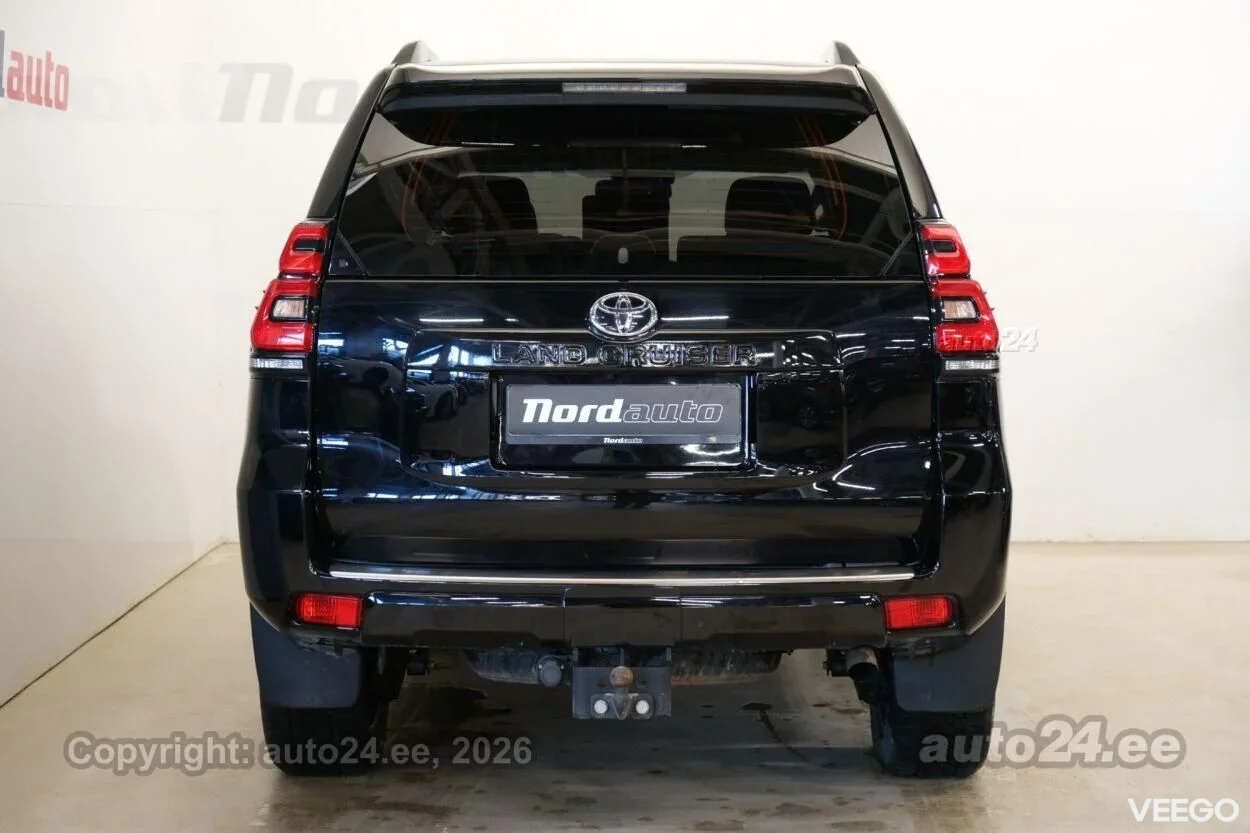 Toyota Land Cruiser Luxury 4x4 2.8 150kW