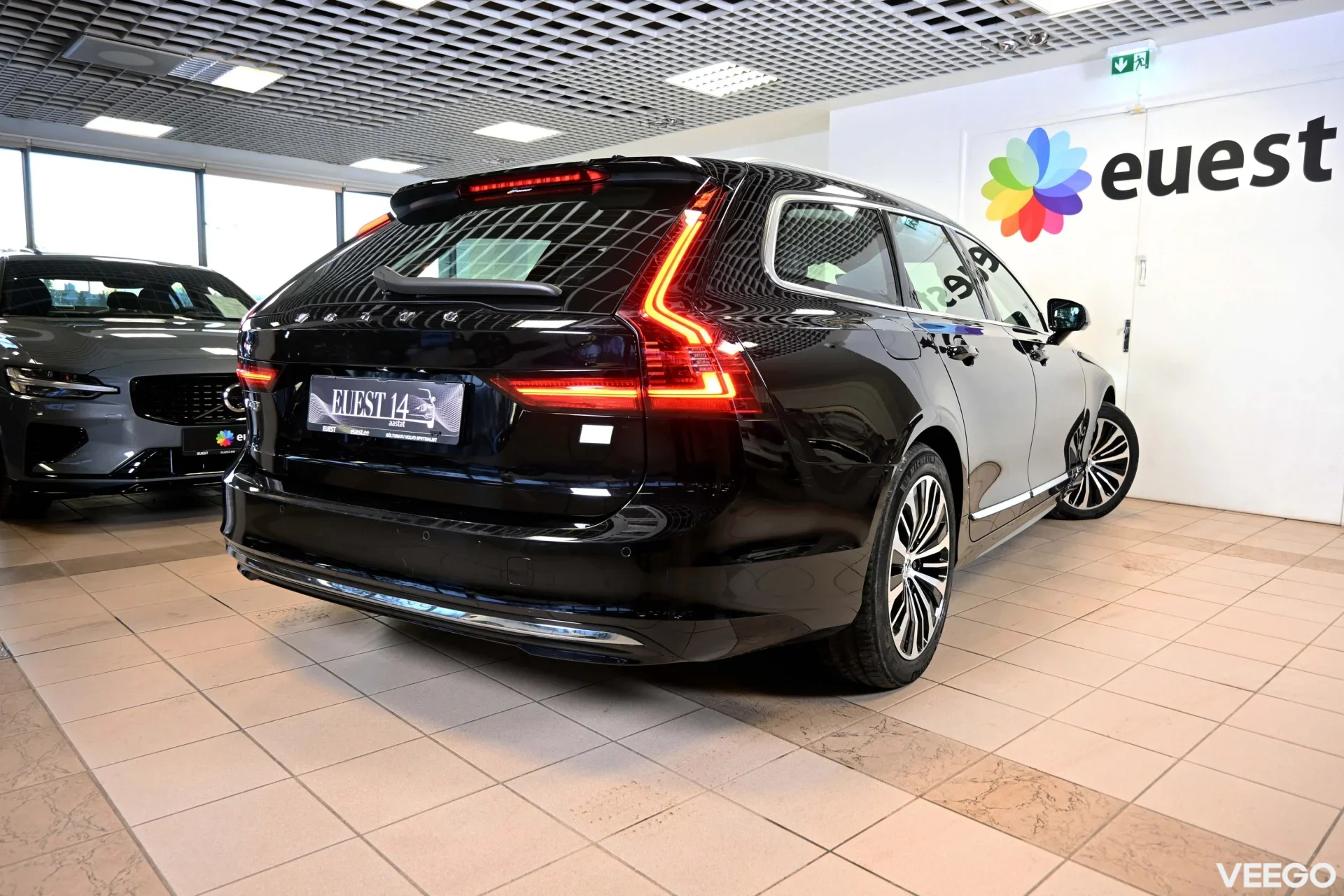 Volvo V90 T8 PLUS BRIGHT INTELLI SAFE GOOGLE MY2023 2 335kW