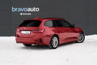 BMW 318 d Touring MHEV 2 110kW thumbnail