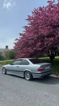 BMW 318 Is 1.8 103kW thumbnail