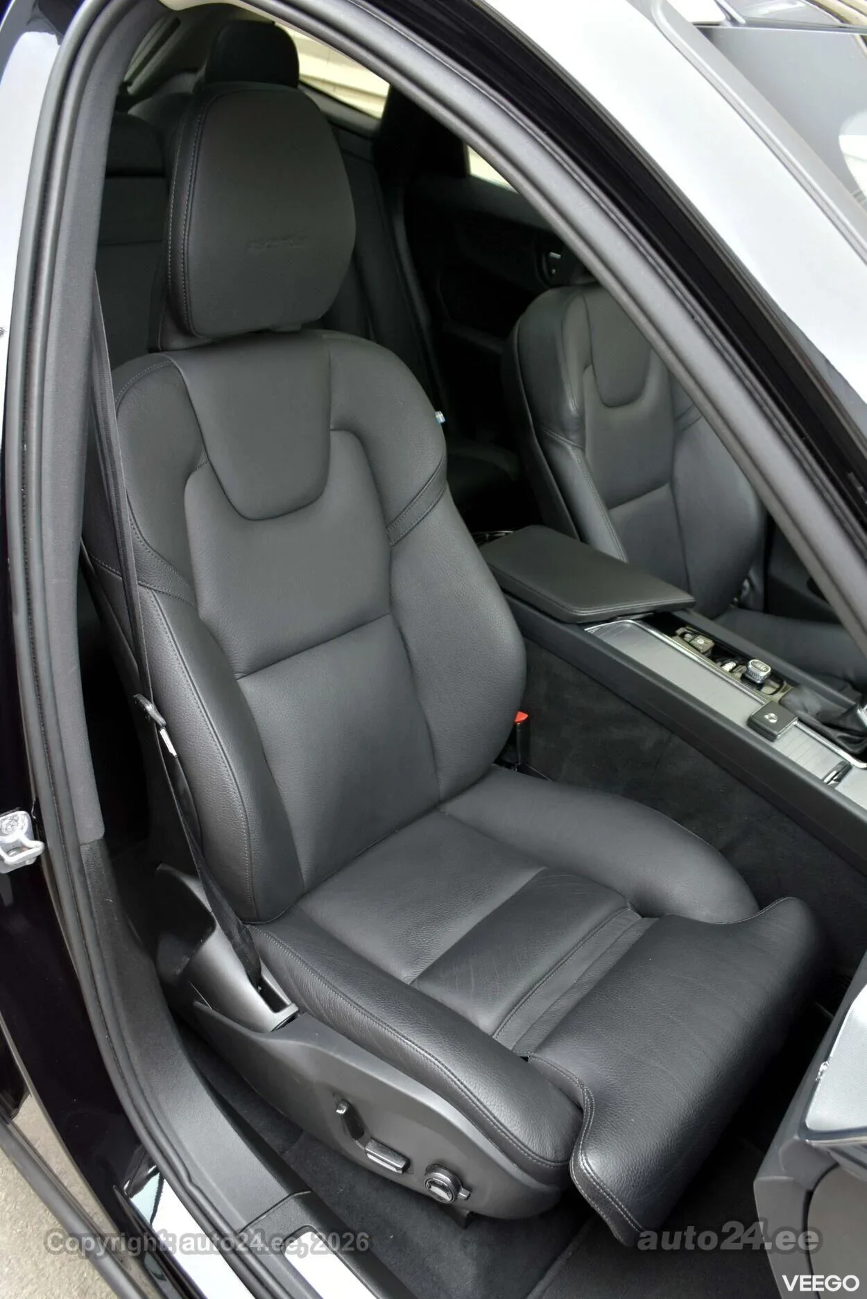 Volvo XC60 AWD H&K INSCRIPTION XENIUM PRO INTELLI SAFE 140kW