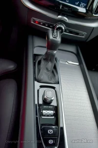 Volvo XC60 AWD H&K INSCRIPTION XENIUM PRO INTELLI SAFE 140kW thumbnail