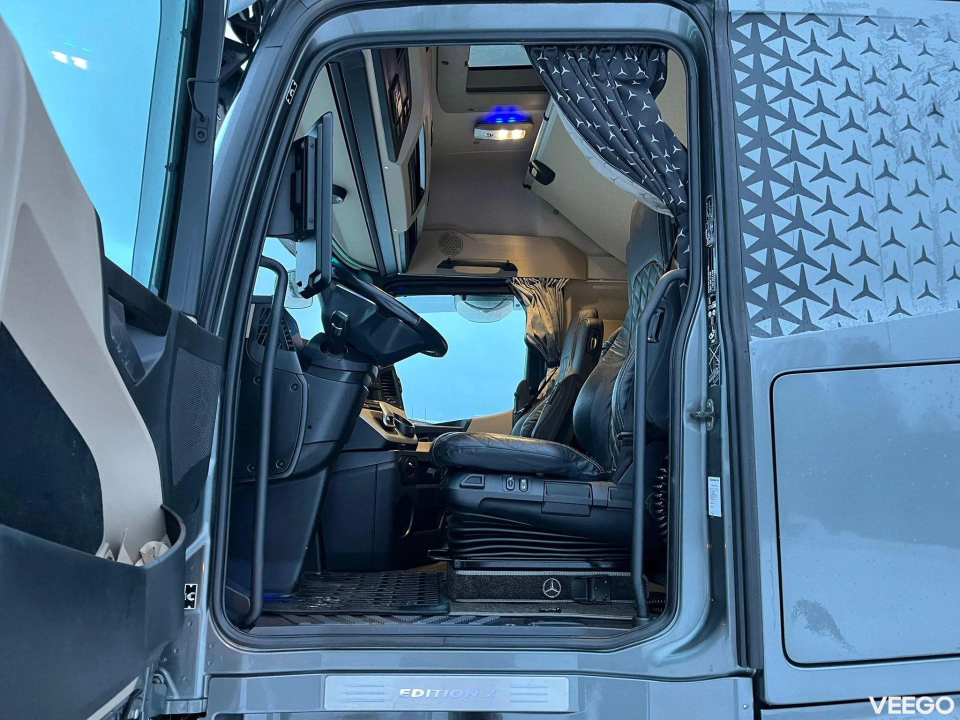 Mercedes-Benz Actros BIG SPACE CAB / RETARDER 460kW