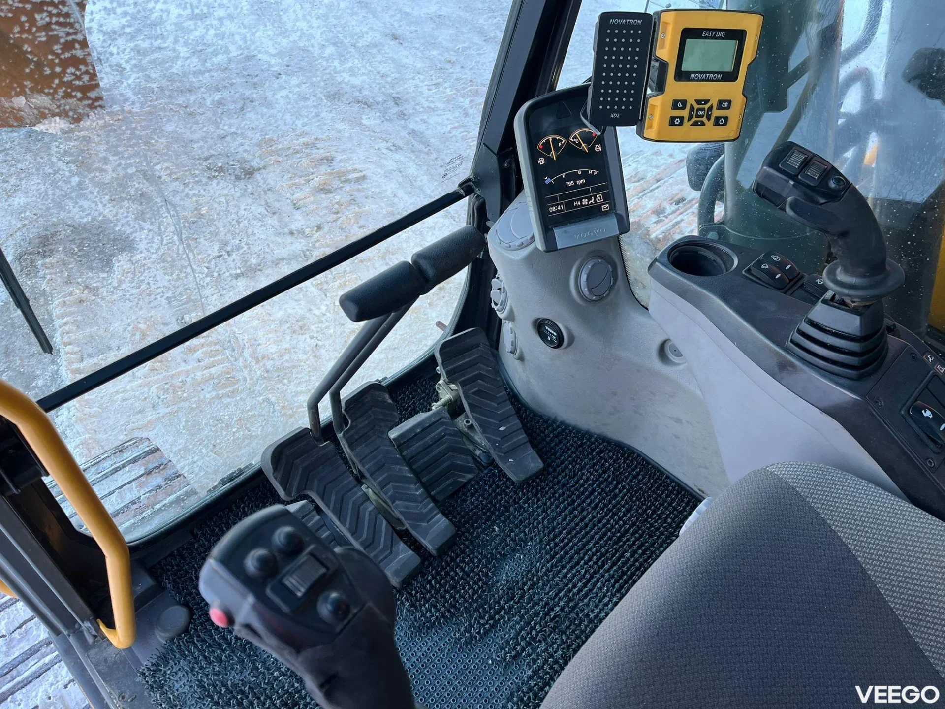 Volvo EC 250 DL ORIGINAL HOURS ! / ROTOTILT / CENTRAL LUBRICATION / AC  129kW