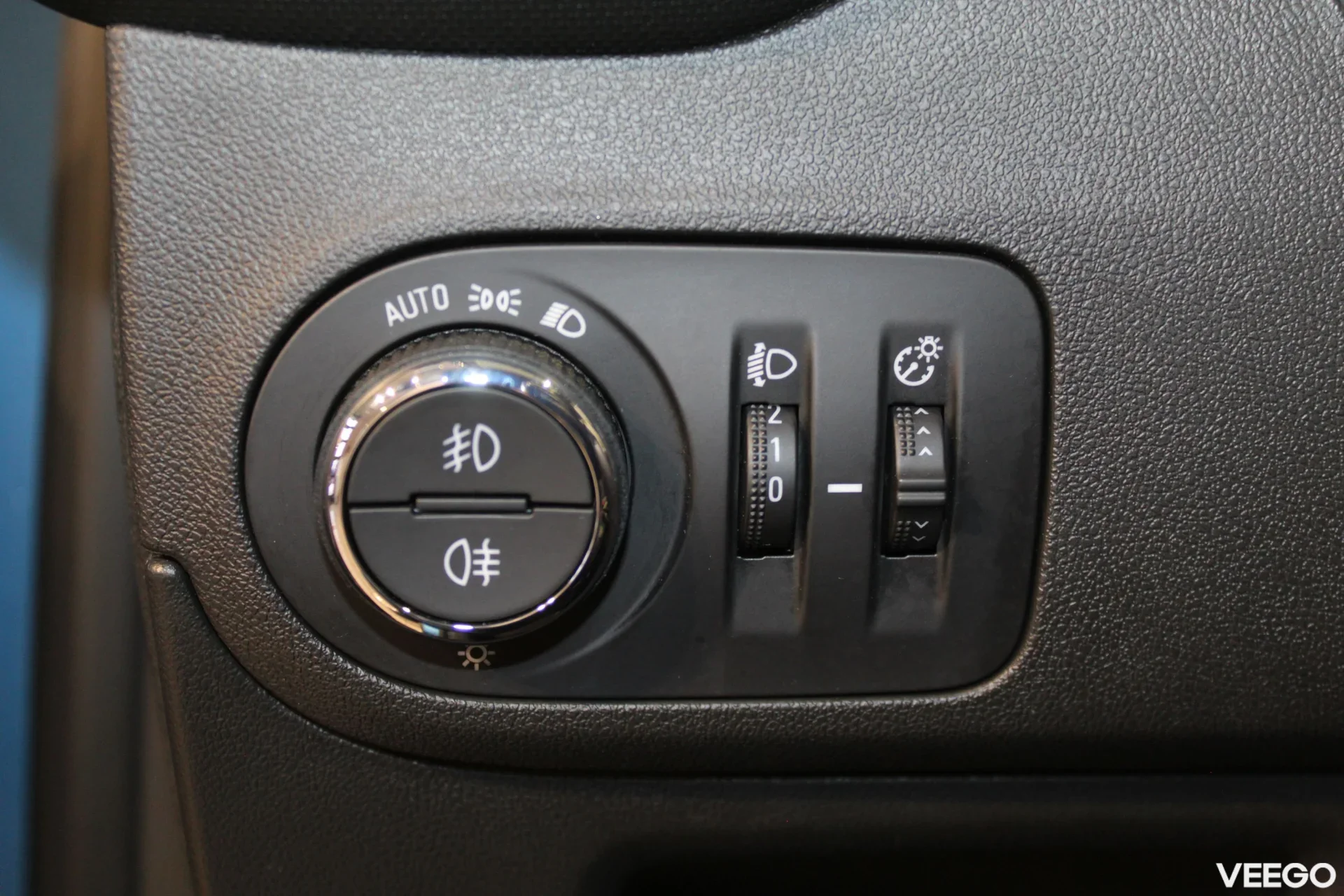 Opel Crossland X - 1.2 96kW