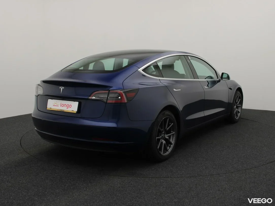 Tesla Model 3 0 208kW