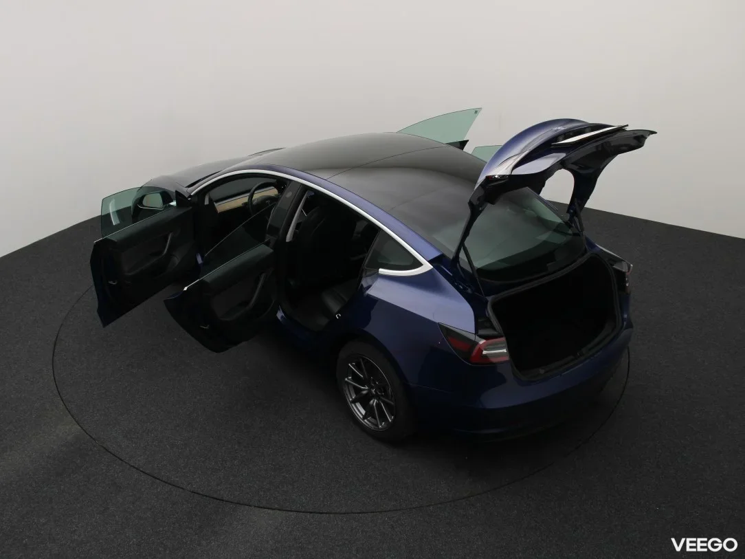 Tesla Model 3 0 208kW
