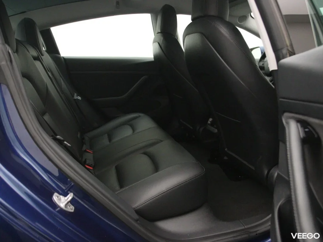 Tesla Model 3 0 208kW