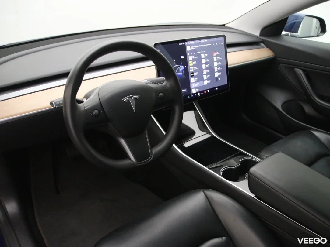 Tesla Model 3 0 208kW