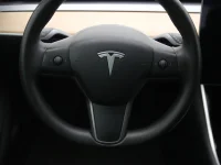 Tesla Model 3 0 208kW thumbnail