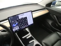 Tesla Model 3 0 208kW thumbnail