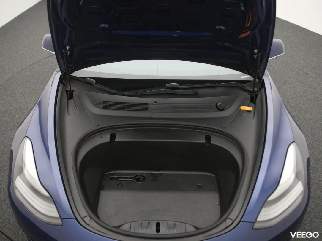 Tesla Model 3 0 208kW