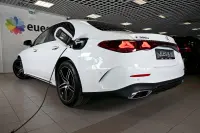 Mercedes-Benz E300 e 4matic AMG NIGHT SAFETY FULL Plug-in 2 230kW thumbnail