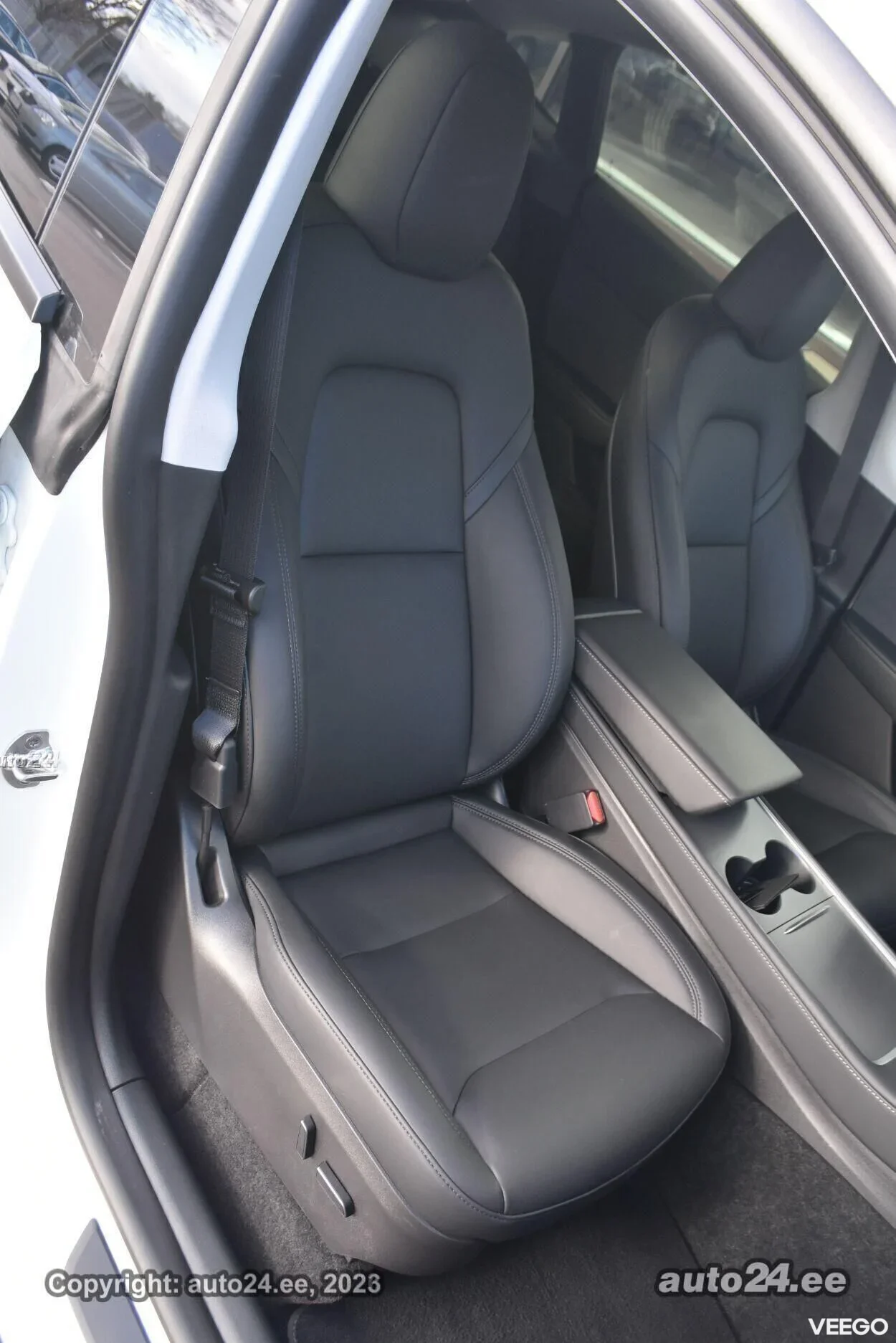 Tesla Model Y AWD / PERFORMANCE / Long Range Dual / FULL 393kW