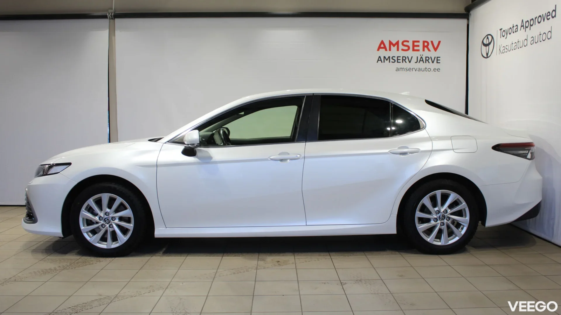 Toyota Camry Luxury Business 2.5 131kW